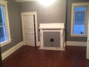 312 Cobun Ave, Unit Apt 4 in Morgantown, WV - Building Photo - Building Photo