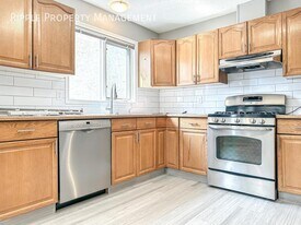 123 Ridgebrook Dr SW in Airdrie, AB - Building Photo