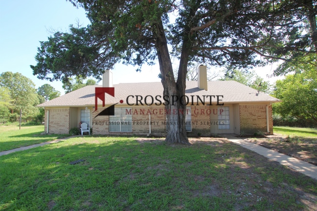 8327-8329 El Cerrito Dr in Tyler, TX - Foto de edificio - Building Photo