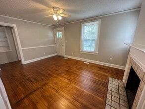 947 Graham St in Burlington, NC - Building Photo - Building Photo