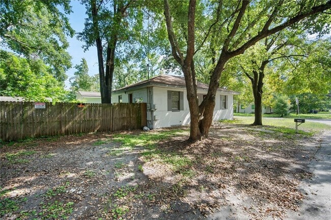 708 E Brawin Ave in Tampa, FL - Building Photo - Building Photo