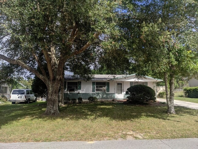 property at 25 W Murray St