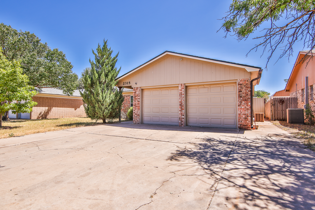 2315 79th St in Lubbock, TX - Foto de edificio - Building Photo