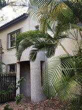 3051 Center St in Miami, FL - Building Photo - Building Photo