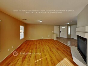 10220 Crepe Myrtle Ct in Las Vegas, NV - Building Photo - Building Photo