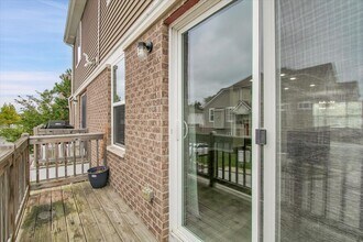 912 Bradford Dr in Naperville, IL - Building Photo - Building Photo