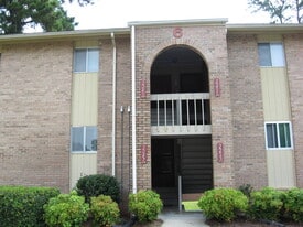 2243 Hillcrest, Unit 6E in Orangeburg, SC - Building Photo