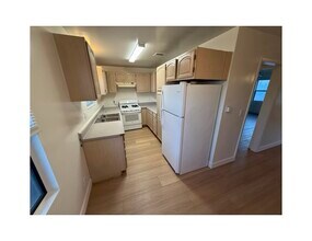 2225 Marathon St, Unit UnitB in Los Angeles, CA - Building Photo - Building Photo