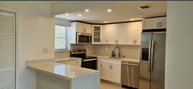 property at 9170 Fontainebleau Blvd