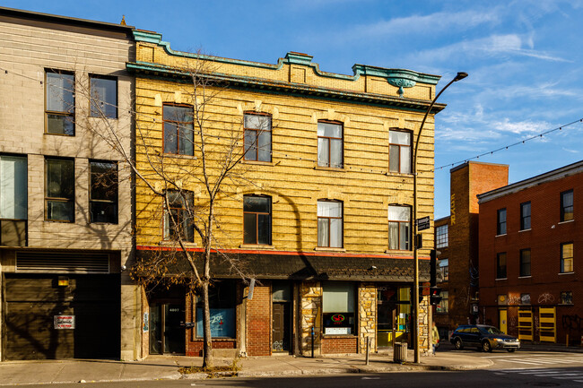 4801-4807 Saint-Laurent Boul in Montréal, QC - Building Photo - Building Photo