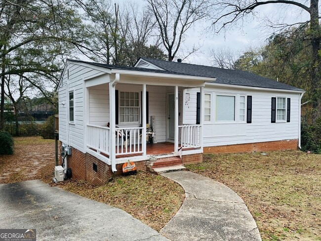 613 N Greenwood St in Lagrange, GA - Building Photo - Building Photo