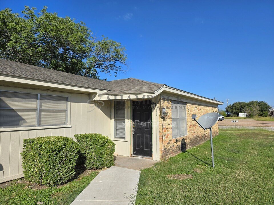 7208 Sanger Ave in Waco, TX - Building Photo