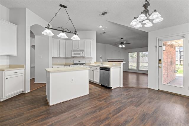 6019 Hillside Ln in Sachse, TX - Building Photo - Building Photo