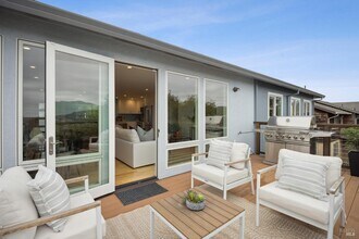 544 Bret Harte Rd in San Rafael, CA - Building Photo - Building Photo