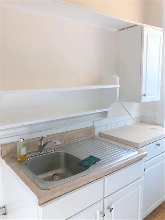 82 Kirkland St, Unit 2 in Cambridge, MA - Foto de edificio - Building Photo