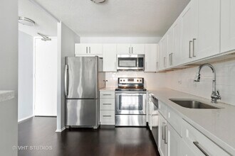 405 N Wabash Ave, Unit 1214 in Chicago, IL - Building Photo - Building Photo