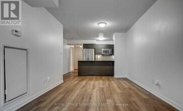 38 Grand Magazine St in Toronto, ON - Building Photo - Building Photo