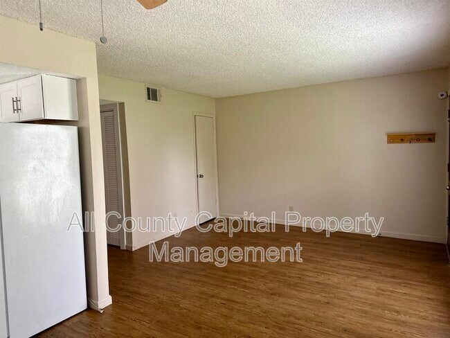 3438 Willowrun Dr in Austin, TX - Building Photo - Building Photo