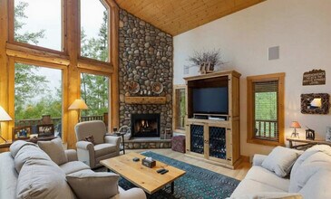 929 American Way in Breckenridge, CO - Building Photo - Building Photo