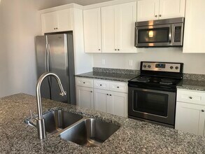 10 Merrymount Rd in Quincy, MA - Building Photo - Building Photo