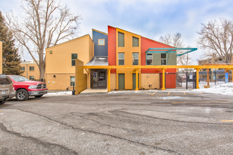 The Collective Glendale in Denver, CO - Foto de edificio - Building Photo