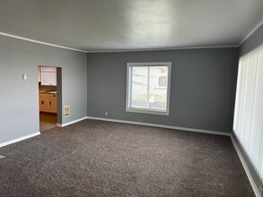 5633 S Puget Sound Ave in Tacoma, WA - Building Photo - Building Photo