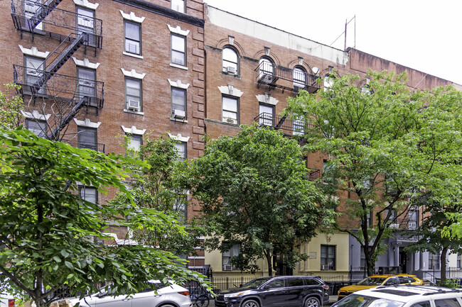 521 W 151st St in New York, NY - Foto de edificio - Building Photo