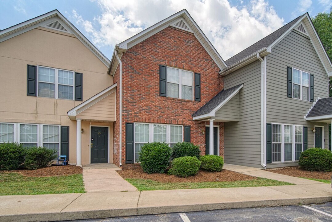 31 Whitfield Way in Greer, SC - Building Photo