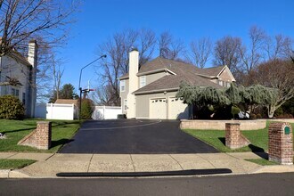 2969 Columbia Dr in Bensalem, PA - Building Photo - Building Photo