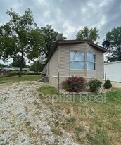 1924 Page Ave in Belleville, IL - Building Photo