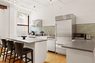 5 White St in New York, NY - Building Photo - Building Photo
