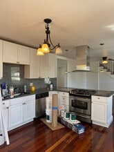 16 Cottage St in Lynn, MA - Building Photo - Building Photo