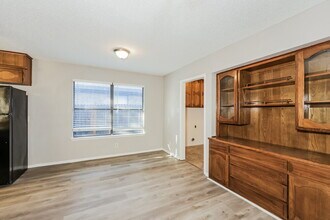 3621 Willowbrook Dr in Fort Worth, TX - Foto de edificio - Building Photo