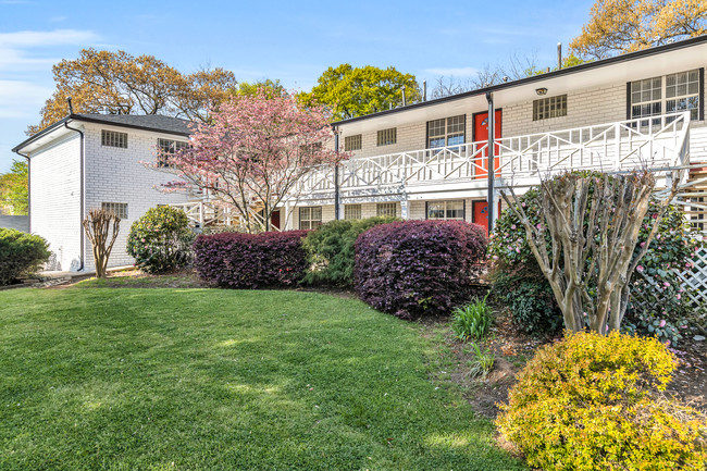 Taco Town Apartments in Atlanta, GA - Building Photo - Building Photo