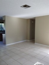 1405 Crystal Ct-Unit -B in Tavares, FL - Building Photo - Building Photo