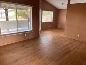 24418 Electra Ct in Moreno Valley, CA - Building Photo - Building Photo