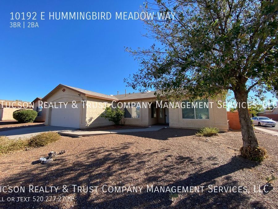 10192 E Hummingbird Meadow Way-Unit -704 in Tucson, AZ - Building Photo