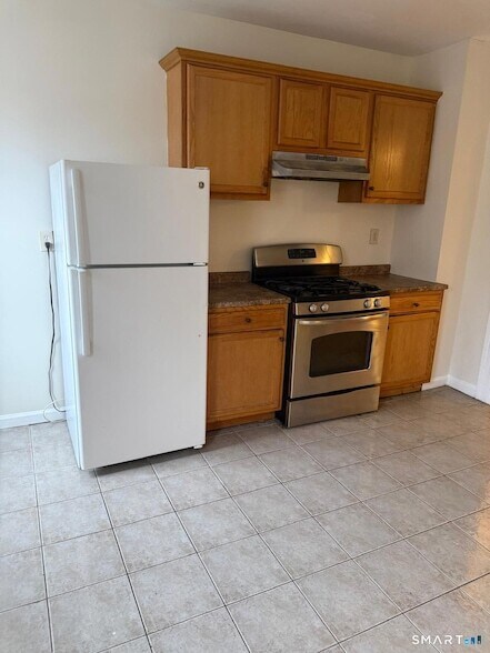 1018 Hancock Ave in Bridgeport, CT - Foto de edificio