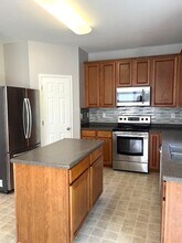 7210 Olmstead Dr in Burlington, NC - Building Photo - Building Photo