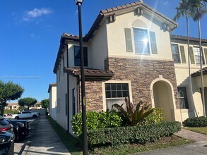 9399 W 33rd Ln in Hialeah, FL - Building Photo - Building Photo