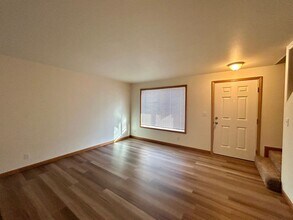 4241 Wintergreen Ln in Bellingham, WA - Building Photo - Building Photo