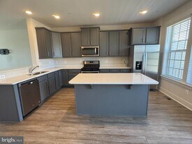 213 Pomegranate Ln in Frederick, MD - Building Photo