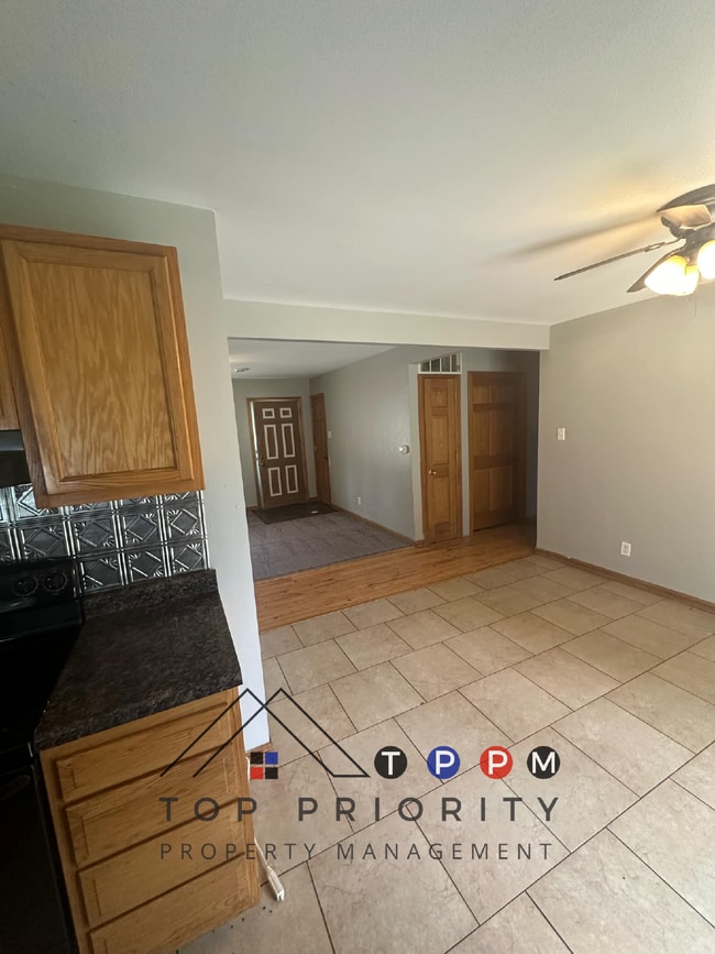 5201 Harbet Ave NW in Cedar Rapids, IA - Building Photo - Building Photo