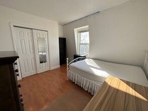 76 Providence St, Unit FL 3 in Providence, RI - Building Photo - Building Photo