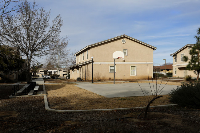 Perris Park Apartments in Perris, CA - Building Photo - Building Photo