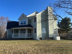 6876 Nollar Rd in Whitmore Lake, MI - Building Photo