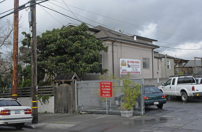 1035 Addison St in Berkeley, CA - Foto de edificio - Building Photo