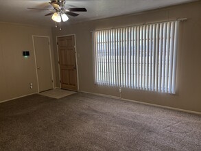 728 W Manana Blvd in Clovis, NM - Building Photo - Building Photo