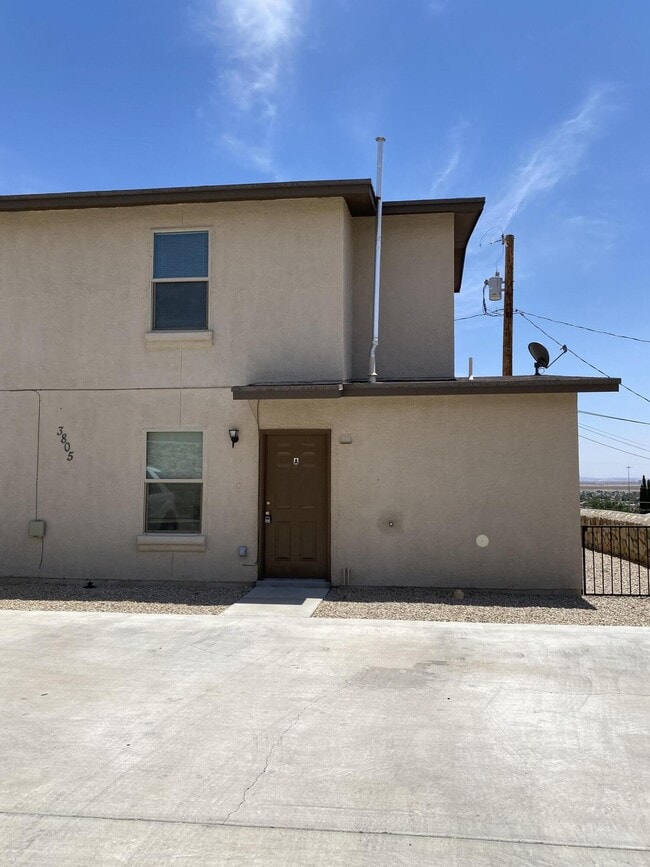 property at 3805 Moonlight Ave