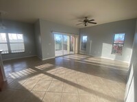 10060 Lake Cove Dr in Ft. Myers, FL - Building Photo - Building Photo